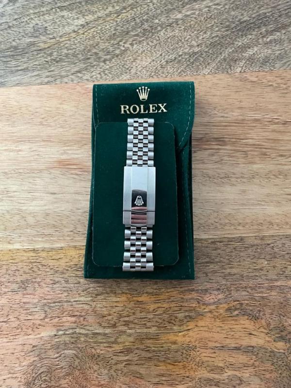 Name:  Rolex 5.jpg
Hits: 2092
Gre:  96,5 KB