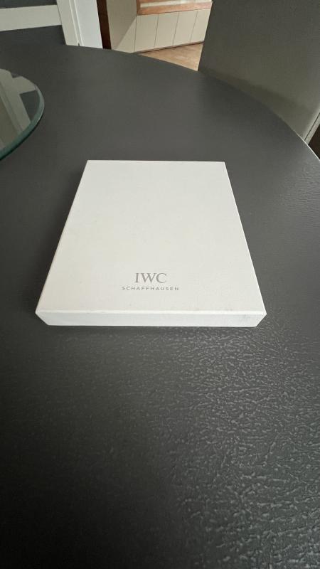 Name:  IWCRPEtui1.jpg
Hits: 387
Gre:  30,7 KB