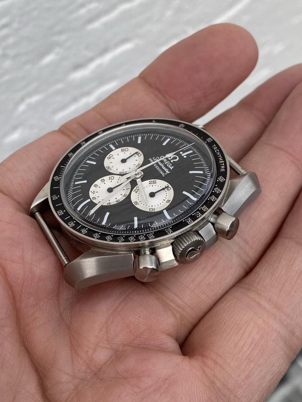 Name:  Omega Speedy Tuestay I - 03.jpg
Hits: 1550
Gr��e:  61,3 KB