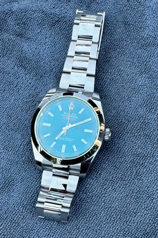 Name:  milgauss_rlx_ - 4.jpg
Hits: 4044
Gr��e:  123,2 KB