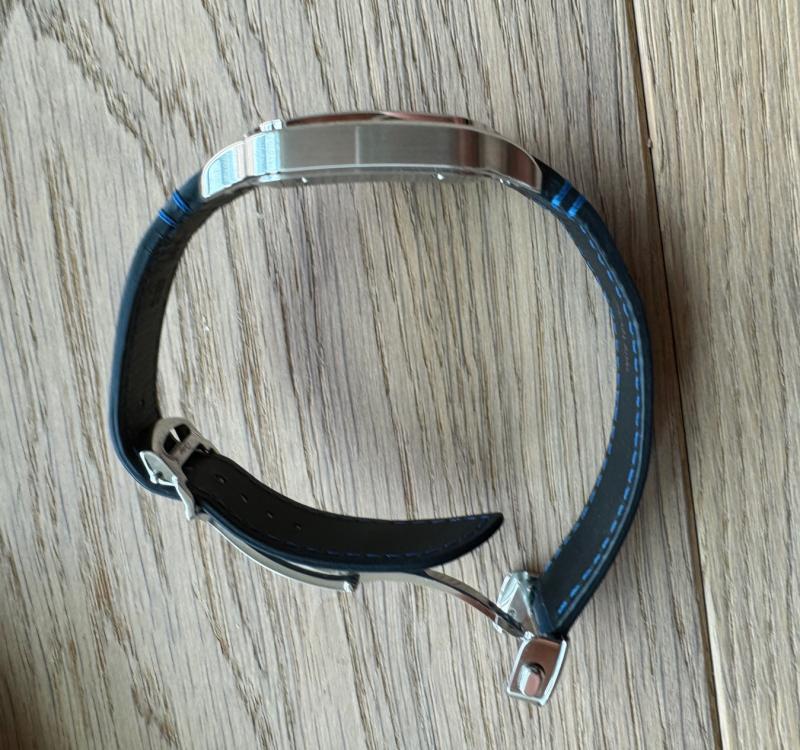 Name:  Cartier4.jpg
Hits: 1798
Gr��e:  104,5 KB