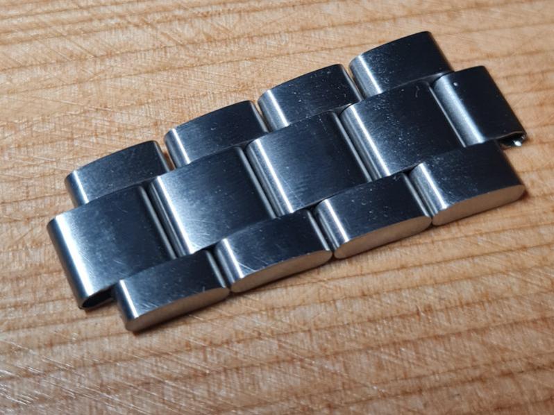 Name:  Nato-strap-zweiteilig-abmessungen-2.jpg
Hits: 550
Gre:  73,2 KB