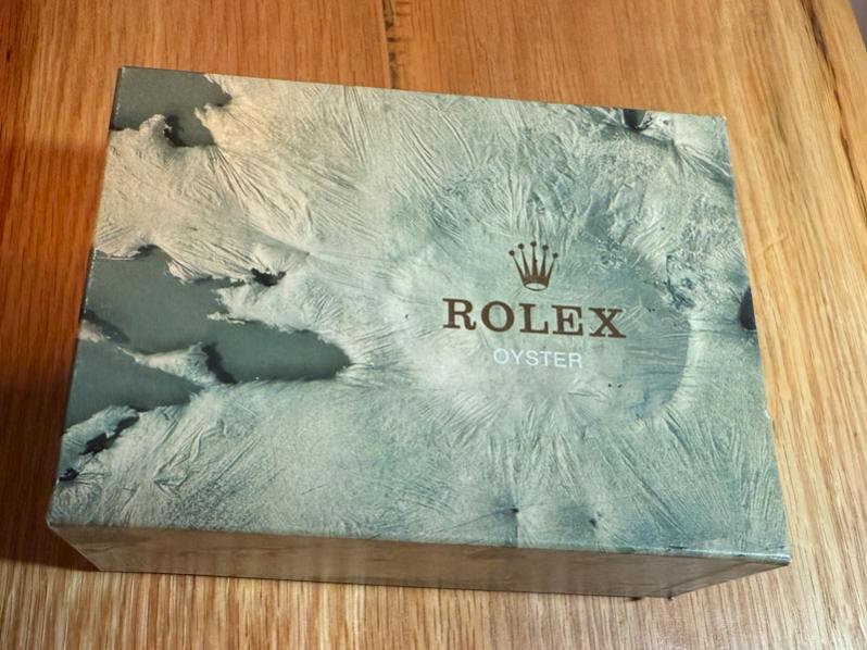 Name:  rolex box-6.jpg
Hits: 395
Gre:  77,3 KB