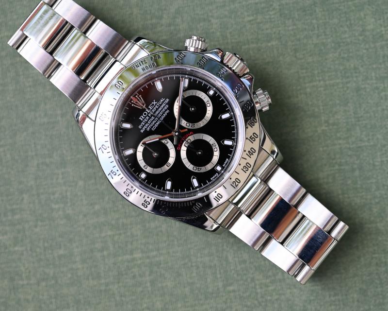 Name:  Rolex 116520 4.jpg
Hits: 1727
Gre:  84,4 KB