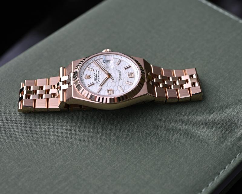Name:  Rolex LD 5.jpg
Hits: 1276
Gre:  68,5 KB
