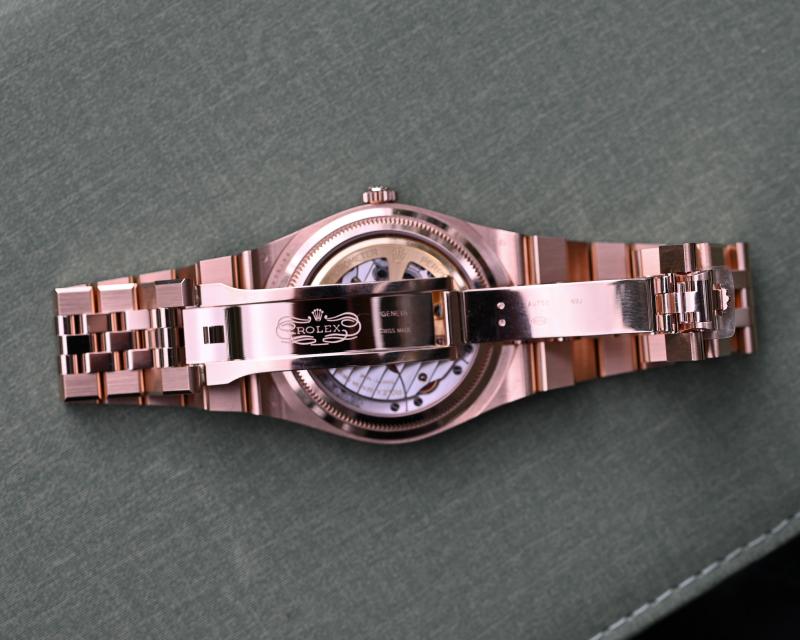 Name:  Rolex LD 7.jpg
Hits: 1271
Gre:  62,7 KB