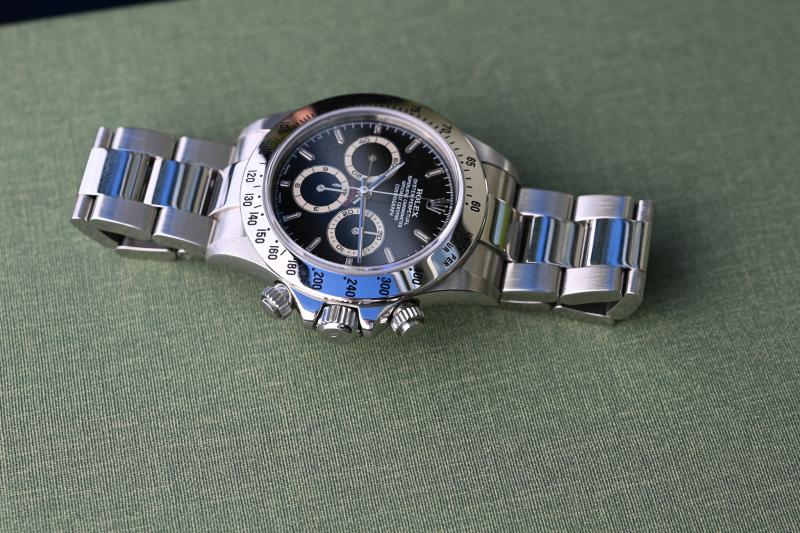 Name:  Rolex 16520 12.jpg
Hits: 1259
Gre:  85,4 KB