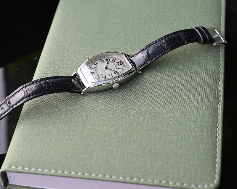 Name:  Patek 5098P 17.jpg
Hits: 405
Gre:  72,2 KB
