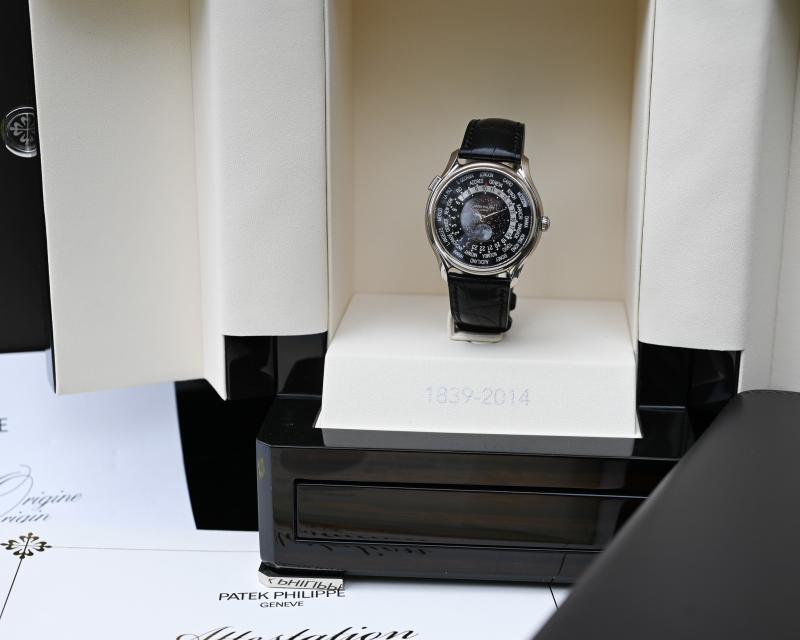 Name:  Patek 5575G 2.jpg
Hits: 245
Gre:  37,6 KB