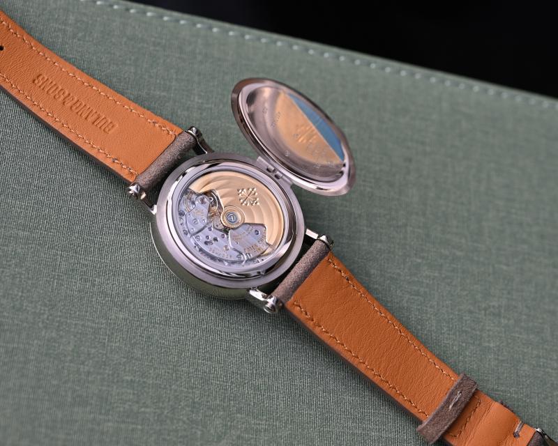 Name:  Patek 5159G 16.jpg
Hits: 505
Gre:  84,4 KB