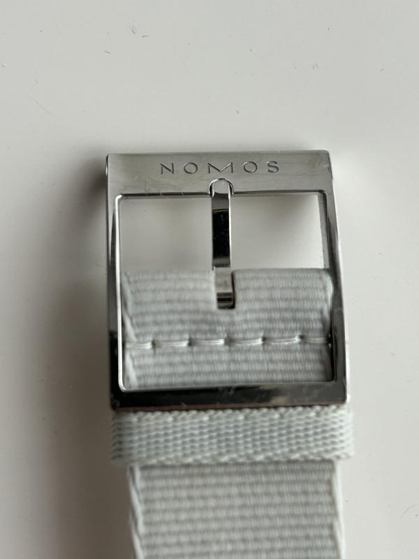 Name:  Nomos3.jpg
Hits: 209
Gr��e:  32,4 KB