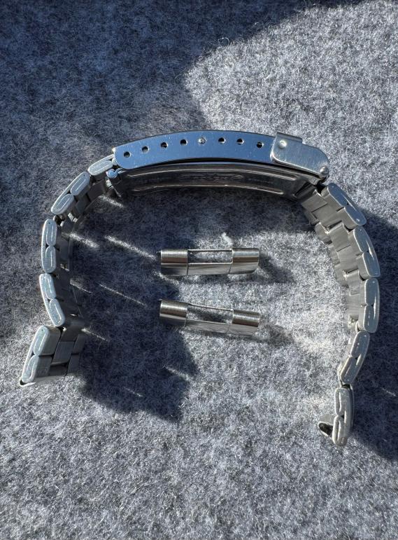 Name:  redsub8.jpg
Hits: 686
Gr��e:  122,9 KB